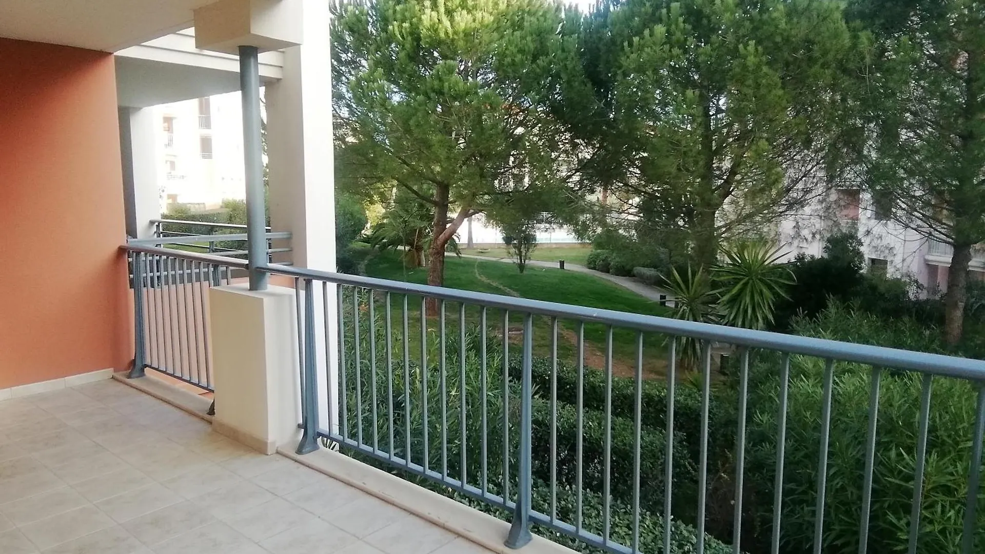 Apartment Superbe Appartement Dans Residence Avec Piscine Saint Aygulf